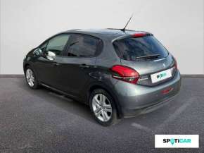 PEUGEOT 208 Essence